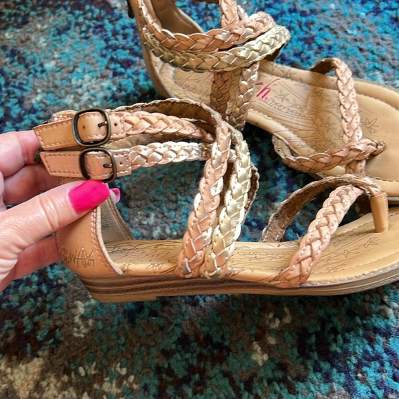 Blowfish Sandals Size 2 Girls - Picture 2 of 6